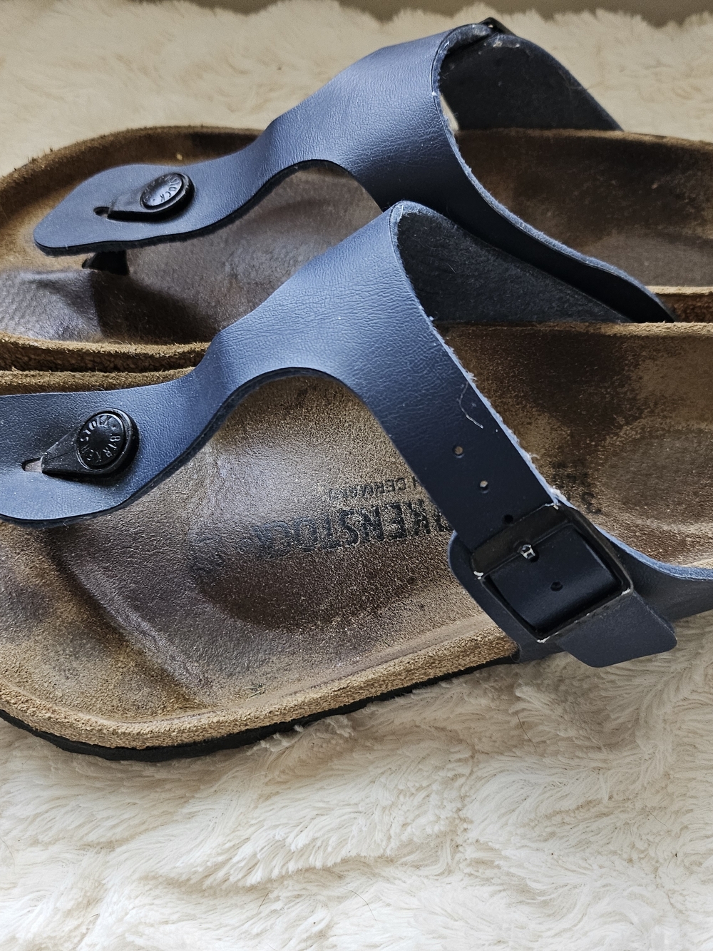 Birkenstock Gizeh- Navy Blue